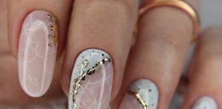 Маникюр с поталью 2022: новые идеи дизайна ногтей с блеском сусального золота - today.ua