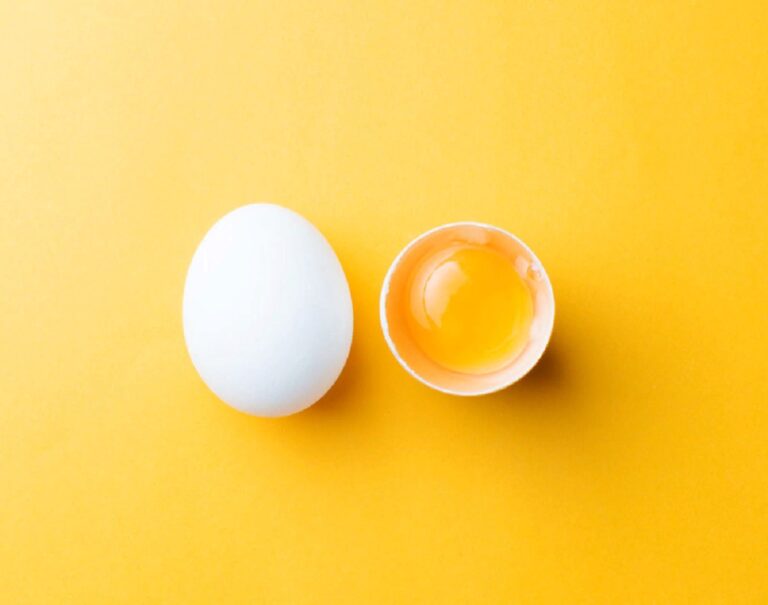Названо чотири способи перевірити свіжість яєць у магазині та вдома - today.ua