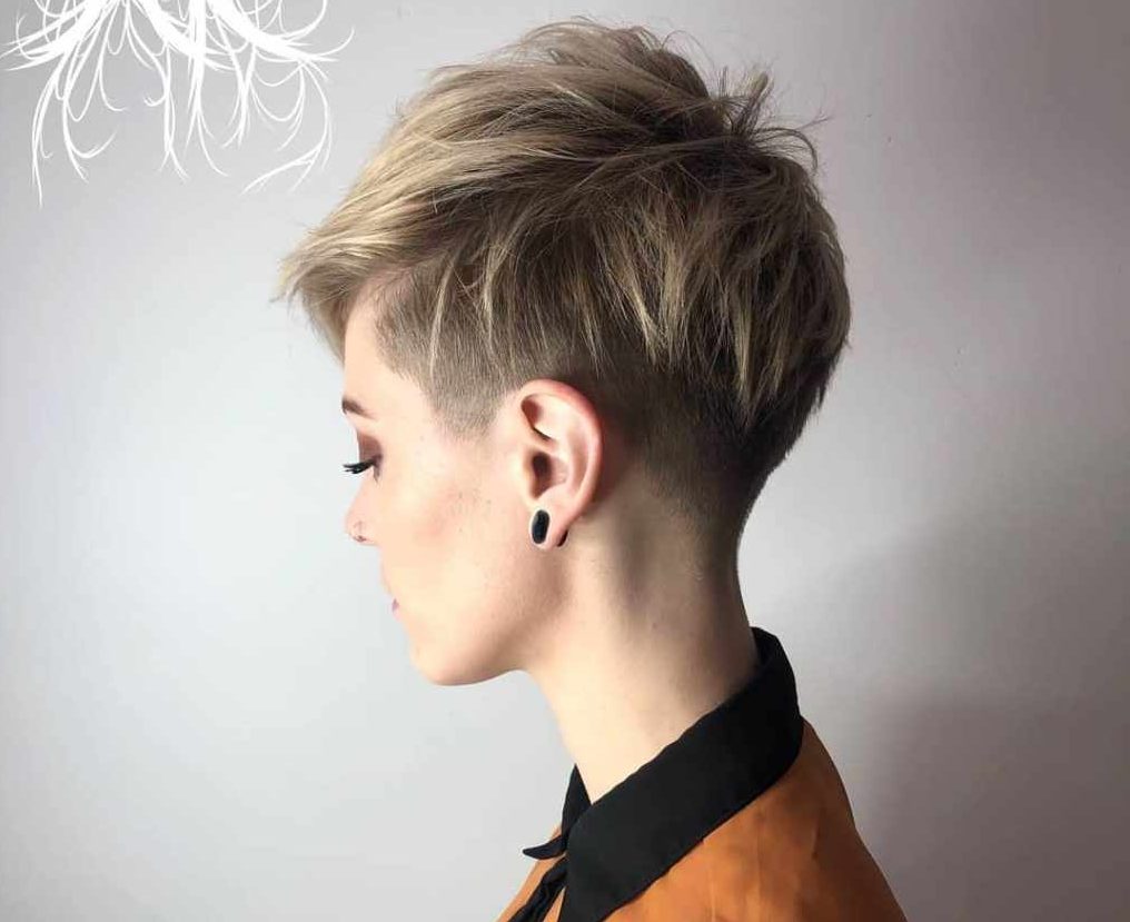 Наймодніші стрижки 2022 на тонке та рідке волосся з ефектом пуш-ап: фото - today.ua