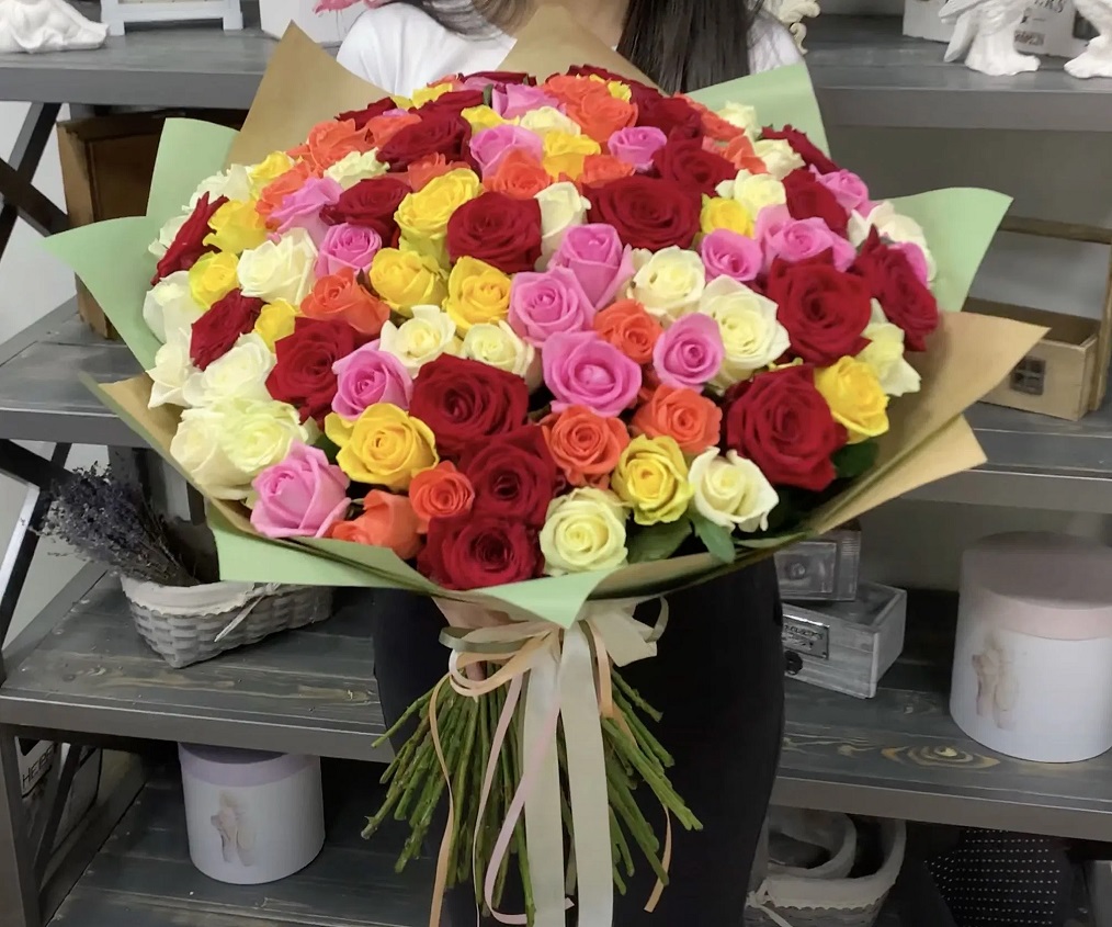 Українців попередили про рекордне зростання цін на квіти напередодні 8 березня