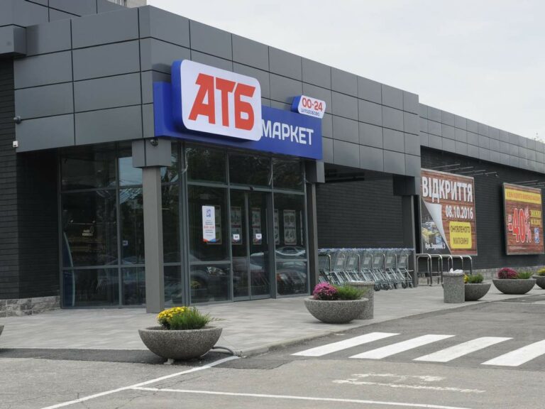 Магазины АТБ продолжают завозить продукты и открыли укрытия для украинцев в своих подвалах   - today.ua