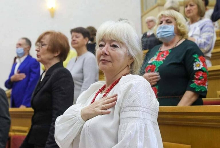 Бюджетникам в Україні введуть “другу пенсію“: які виплати отримуватимуть працівники держпідприємств - today.ua