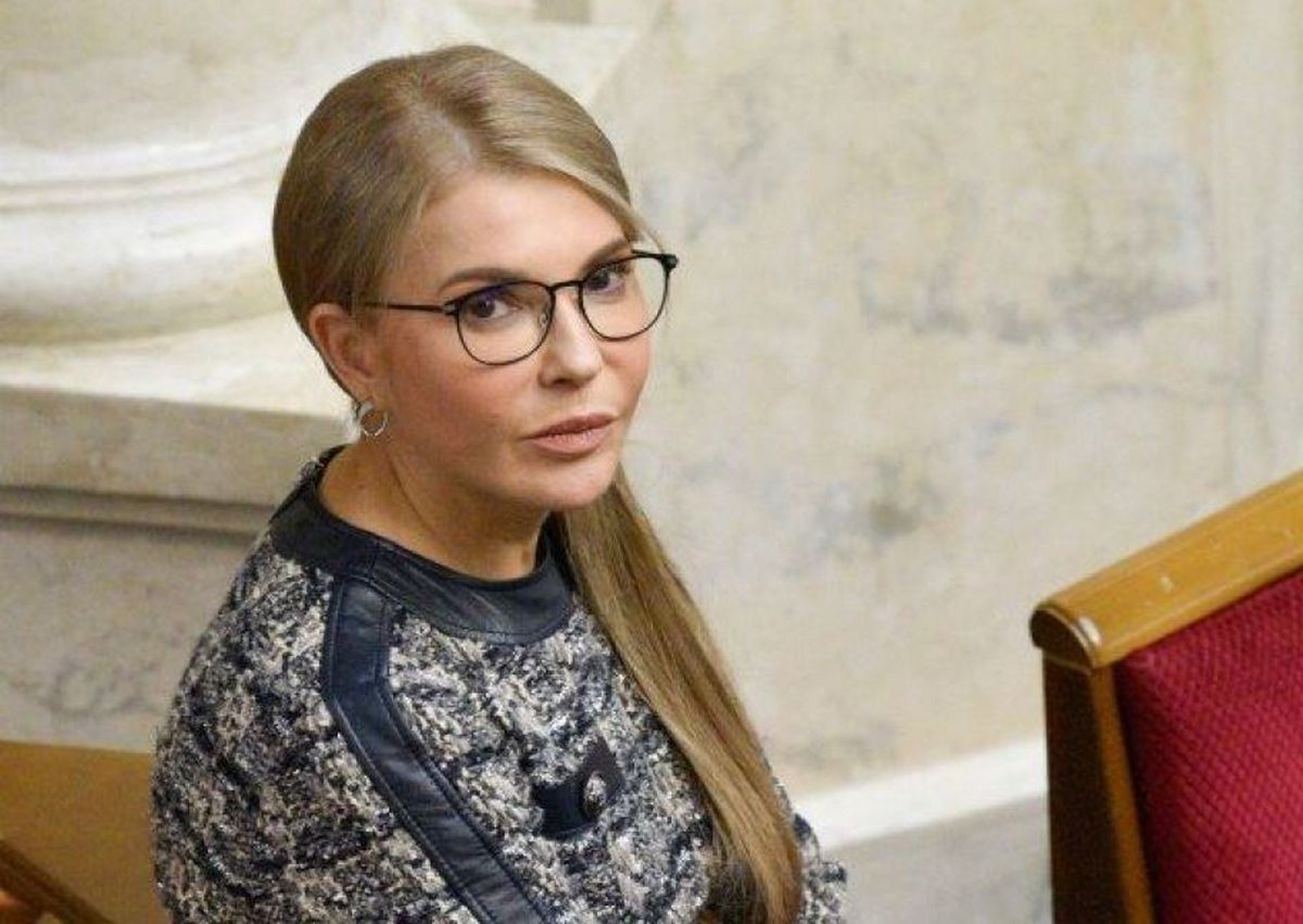 В стиле Chanel: Юлия Тимошенко пришла на работу в элегантном твидовом платье