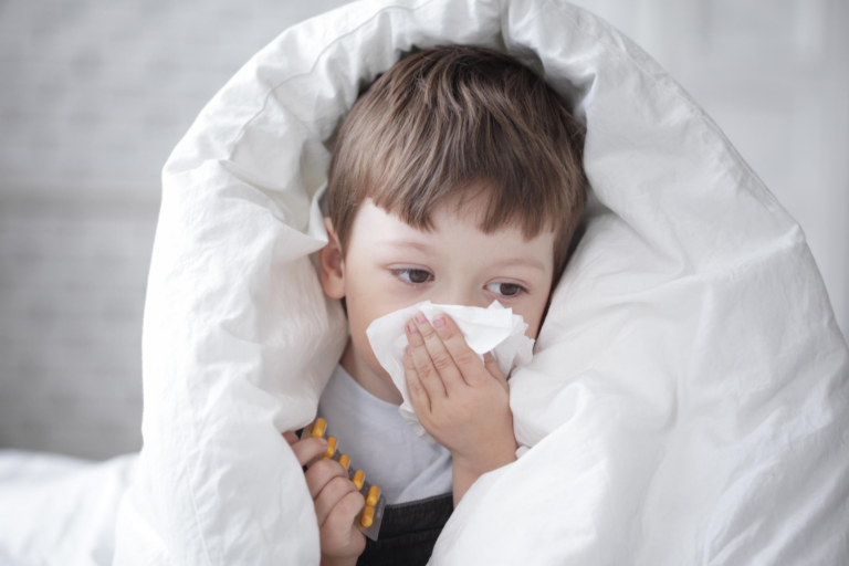Вчені розповіли, чому коронавірус “Омікрон“ став заразнішим для дітей - today.ua