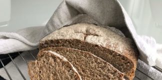 Як спекти корисний цільнозерновий хліб на заквасці: простий рецепт домашньої випічки - today.ua