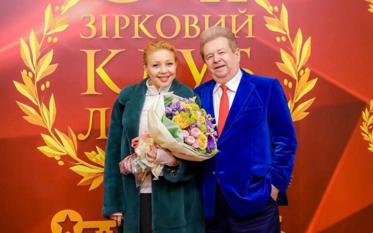 В длинной лисьей шубке: Тина Кароль удивила выбором наряда для официального мероприятия - today.ua