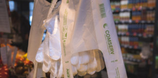 Супермаркети АТБ перейшли на біорозкладні пакети, які з березня будуть заборонені - today.ua