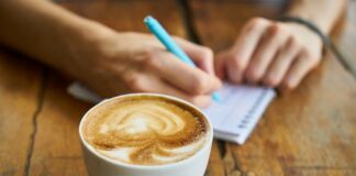 Названы пять симптомов, которые говорят о необходимости прекратить пить кофе - today.ua