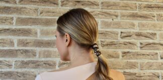 Низький хвіст - стильні варіанти найпростішої весняної зачіски для довгого волосся - today.ua