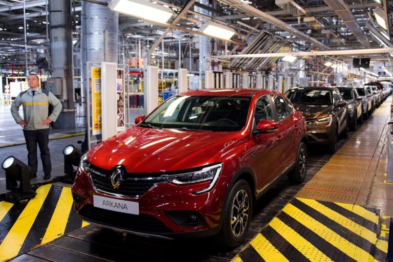 Renault відновив роботу в Росії - ЗМІ - today.ua