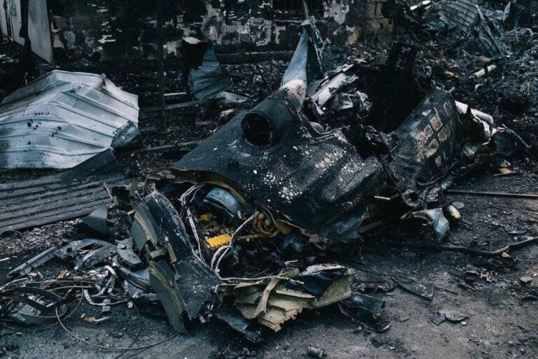 В Сети показали фото сбитого над Киевом российского СУ-27 - today.ua