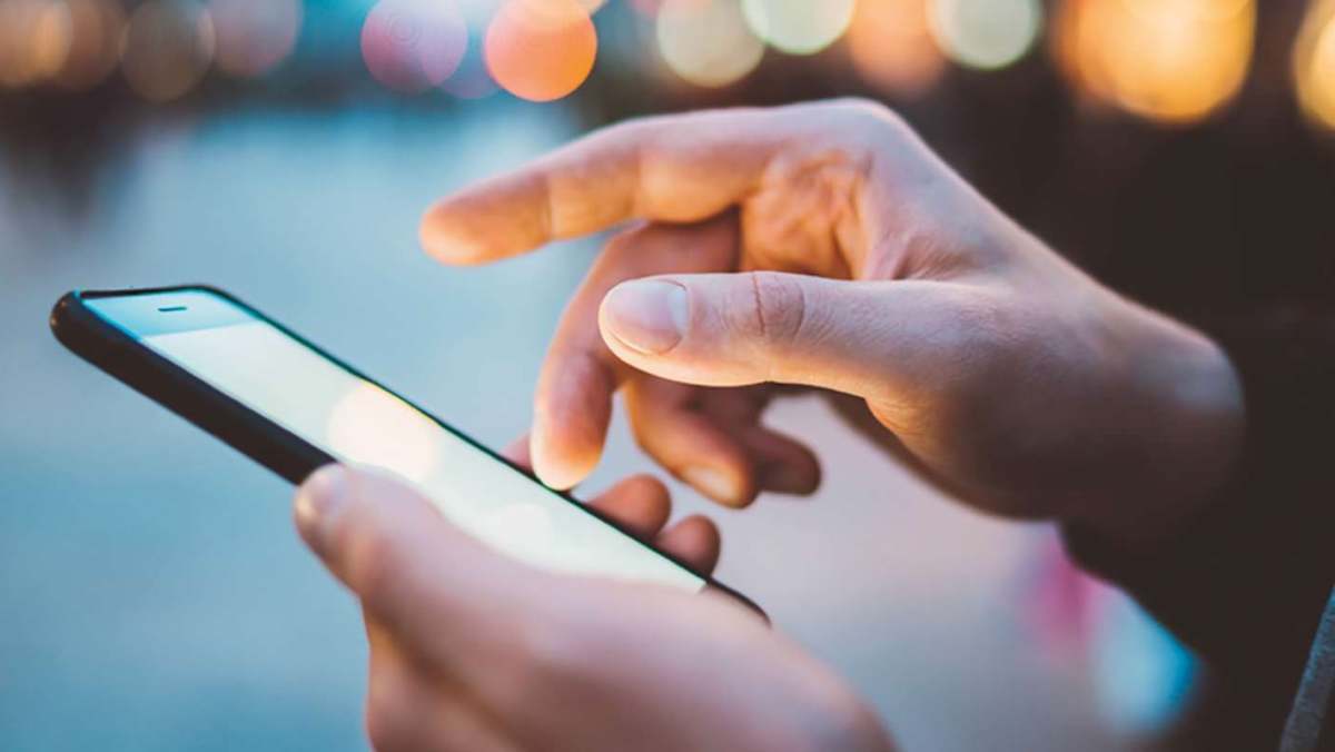 Киевстар изменил тарифы для украинцев за границей: доплачивать за роуминг не придется