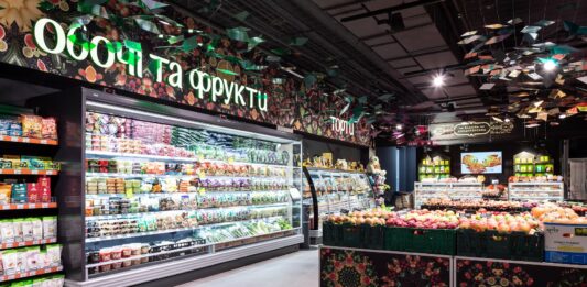 Сеть супермаркетов Сильпо раздает бесплатные продукты питания пострадавшим от войны украинцам   - today.ua