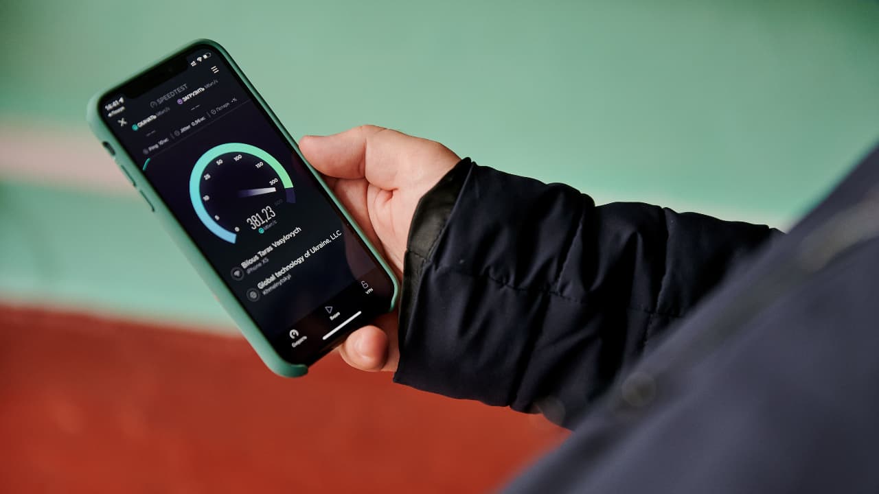 Киевстар, Vodafone и lifecell заявили о новой бесплатной услуге для украинцев за границей