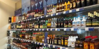 Магазины АТБ перестали продавать алкоголь с 1 марта    - today.ua