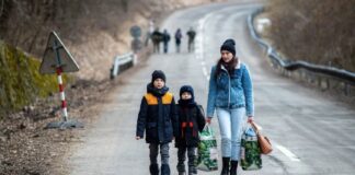 Українські біженці масово повертаються додому, незважаючи на війну: названо причину - today.ua