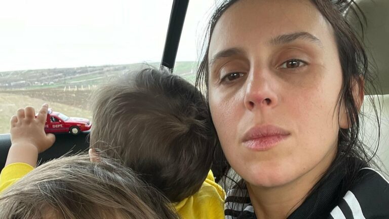 “Я евакуювала дітей“: Джамала вперше показала синів, яких вивезла з України до Туреччини - today.ua