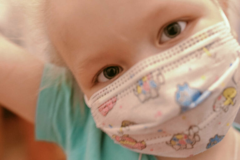 Израиль обещает бесплатно лечить онкобольных детей из Украины  - today.ua