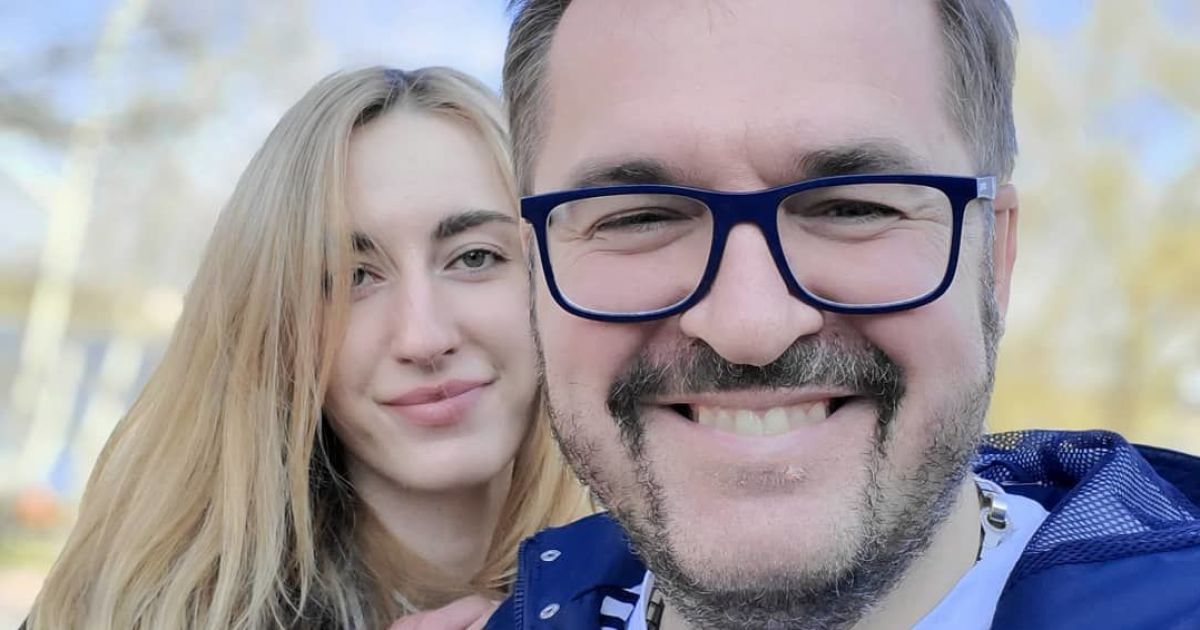 Нехай буде мирним небо!: Олександр Пономарьов привітав свою старшу дочку із 24-річчям - today.ua