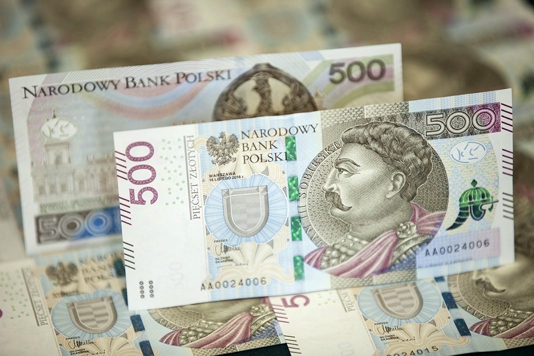 Курс гривні у Польщі: скільки потрібно віддати за один злотий в обмінних пунктах