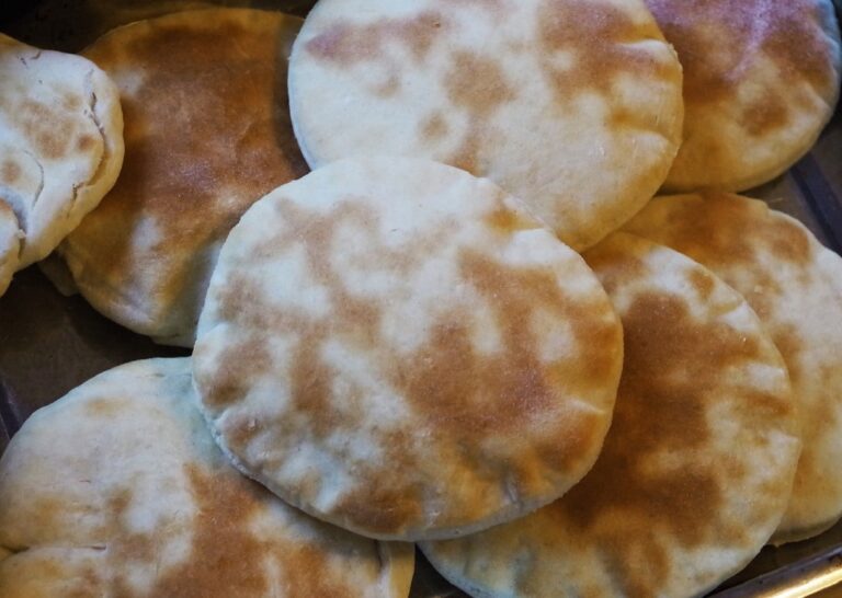 Лаваш із картопляного тіста: рецепт простої випічки, яка замінить хліб - today.ua