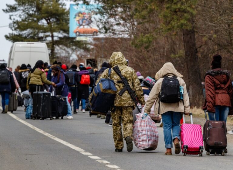 Стало известно, сколько украинских переселенцев хотят вернуться домой после войны - today.ua