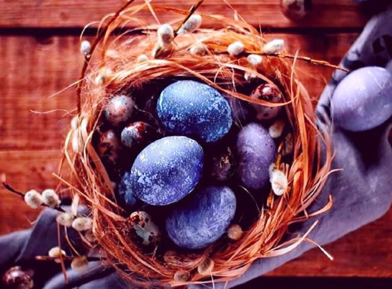 Три незвичайні способи пофарбувати яйця на Великдень - today.ua