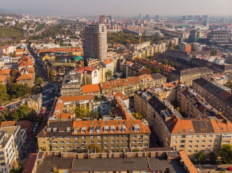 Українцям пропонують купити житло у Словаччині: де знайти недорогі квартири - today.ua