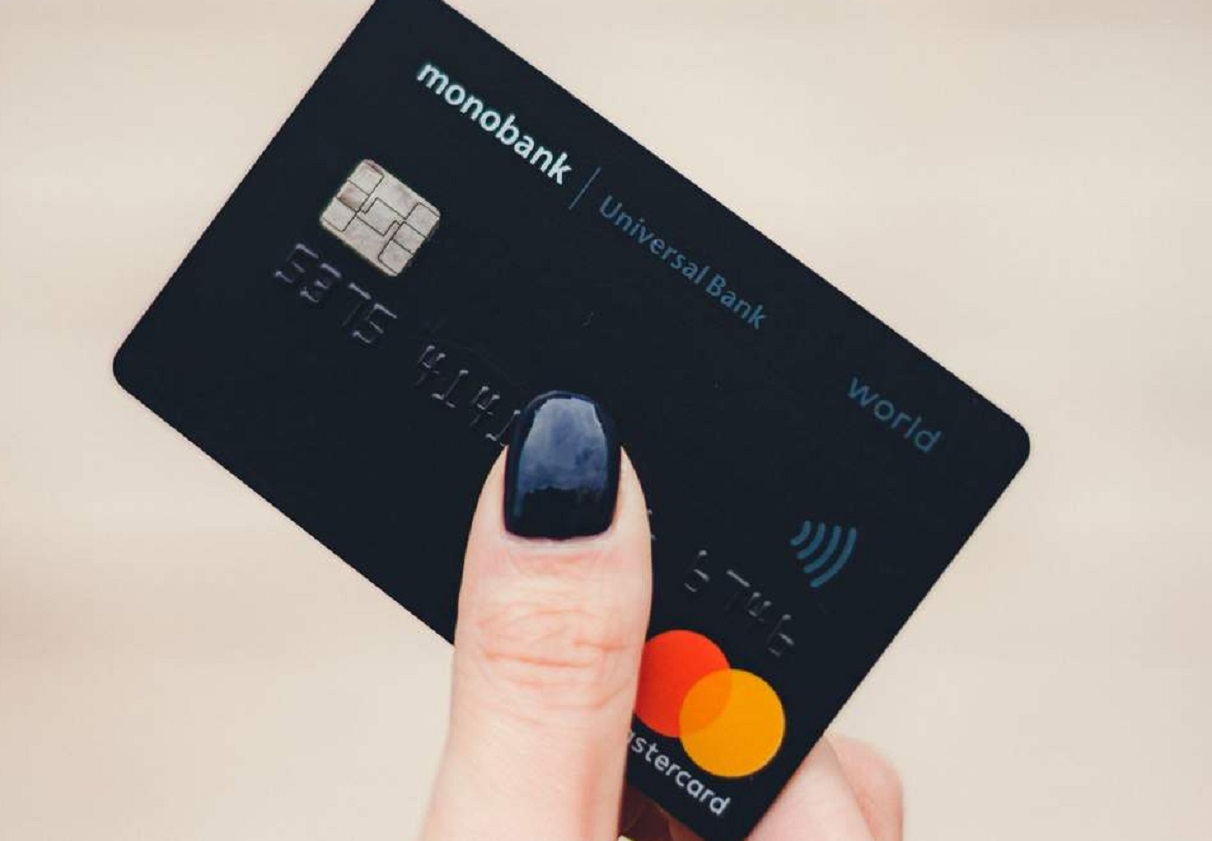 Украинцам рассказали, как снять наличные деньги с карты monobank без комиссии