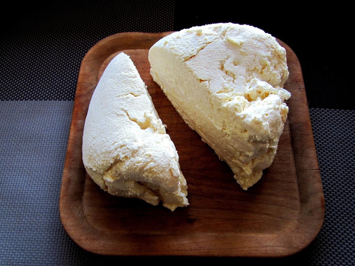 Домашній сир за 10 хвилин: секрети приготування смачного та корисного продукту