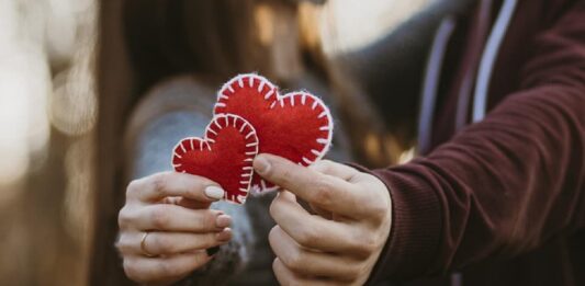 Три знаки Зодіаку, які у квітні зустрінуть свою другу половинку та забудуть про самотність - today.ua