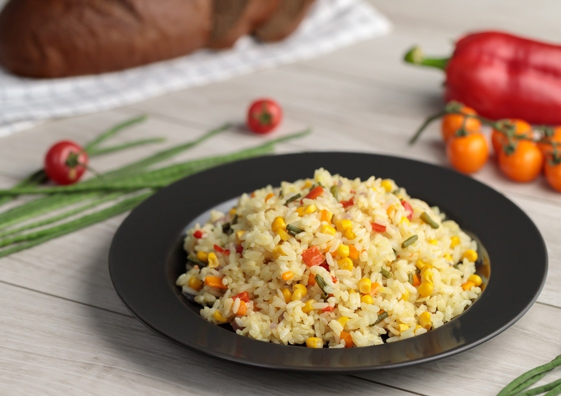 Рассыпчатый рис на сковороде: рецепт самого вкусного гарнира на скорую руку