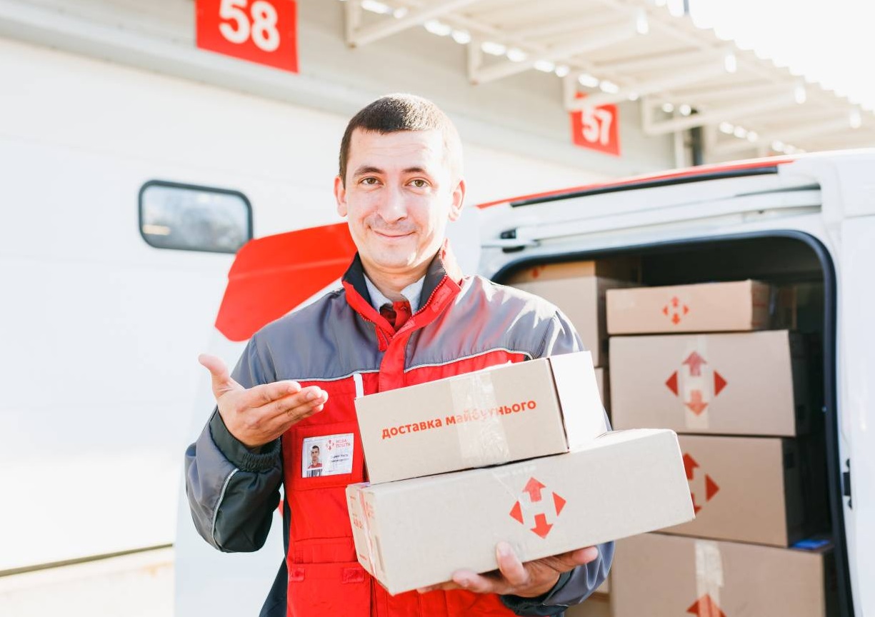 Новая почта рассказала клиентам, как получать посылки в отделении без очереди