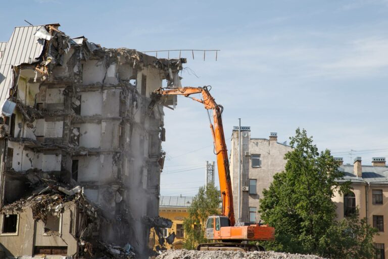 Компенсація за зруйноване житло: стало відомо, як українці обиратимуть міста для життя - today.ua
