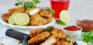 Хрустящие наггетсы из куриного мяса на сковороде: простой рецепт бюджетного блюда для всей семьи - today.ua