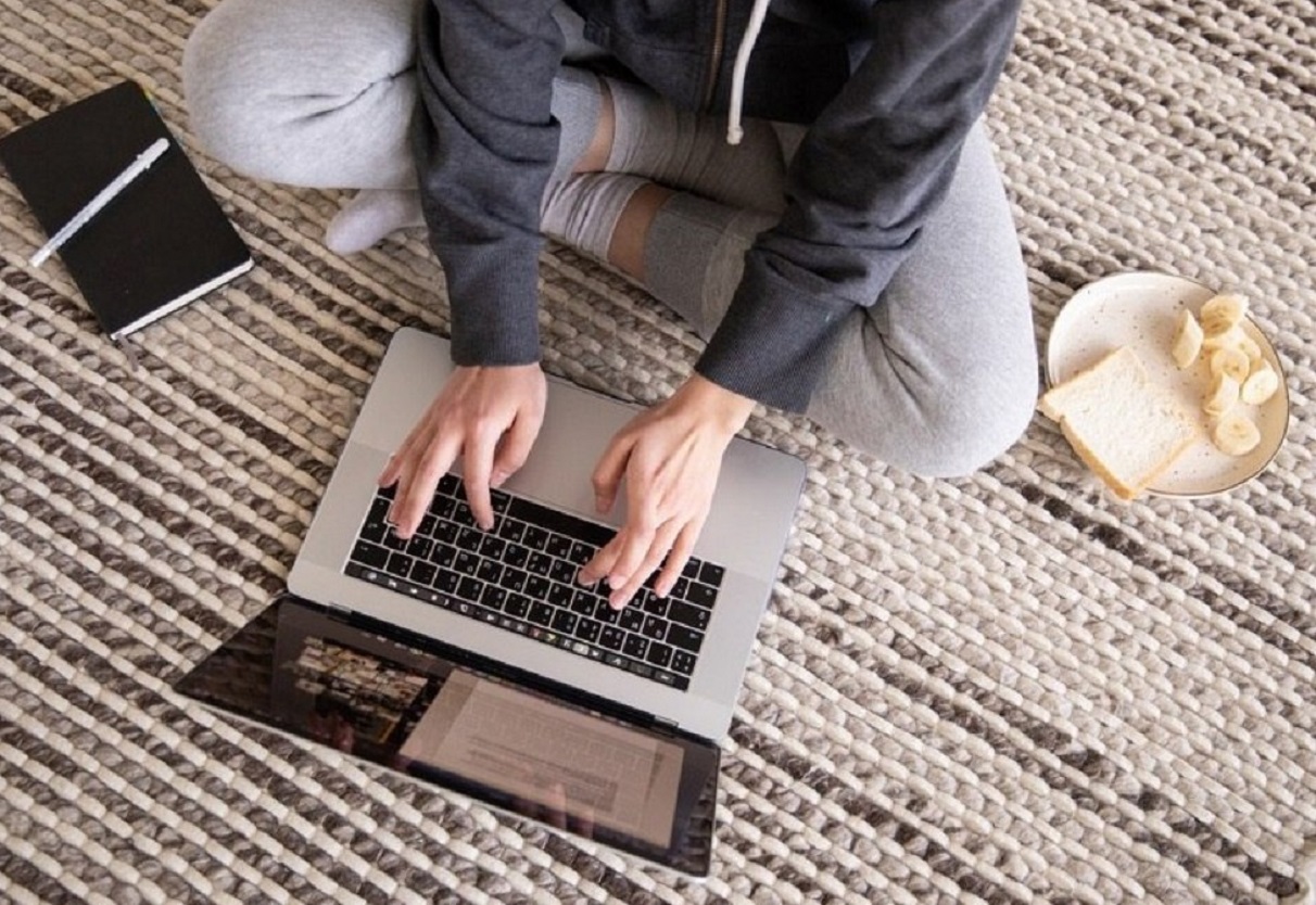 Українцям розповіли, де шукати роботу під час війни та на яку зарплату можна розраховувати