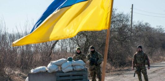 В Украине продлили действие военного положения: какие ограничения могут вводиться для граждан - today.ua