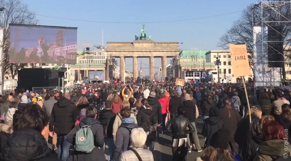 У Німеччині розповіли, коли припинять приймати біженців із України