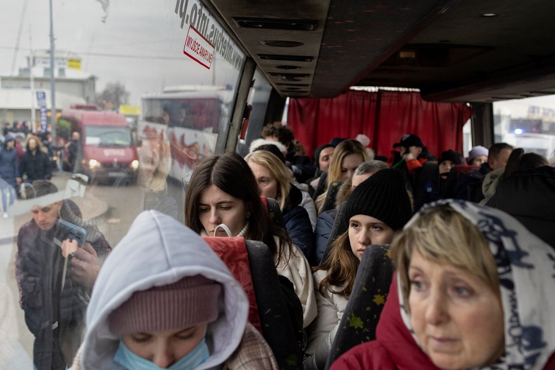 Украинским беженцам во Франции расширили программу помощи: как получить льготы и жилье