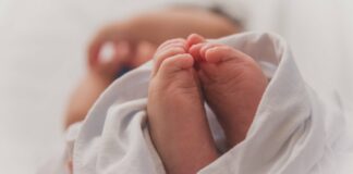 Як отримати допомогу при народженні дитини під час війни: спрощений порядок оформлення виплат - today.ua