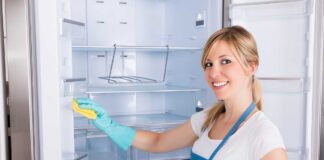 Три підручні засоби, які допоможуть швидко прибрати неприємний запах у холодильнику - today.ua