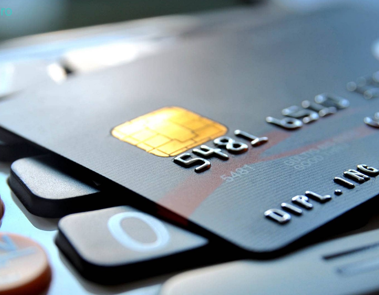 Украинцам разрешат временно не платить взносы по кредитам