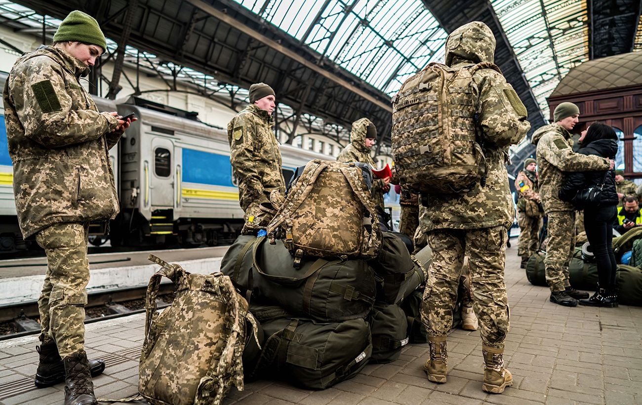 Українцям розповіли, чим загрожує ухилення від служби в армії під час загальної мобілізації