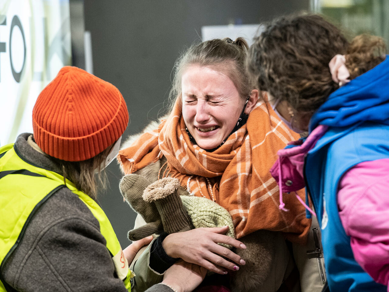Безпека в Європі: основні правила як захистити себе та дитину