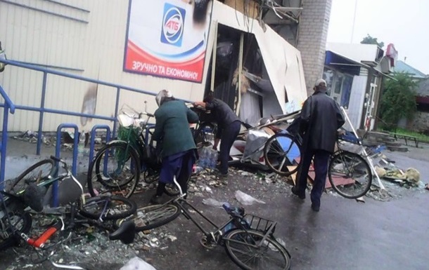 Сеть АТБ продолжает закрывать магазины по Украине: сколько супермаркетов разрушили российские оккупанты   