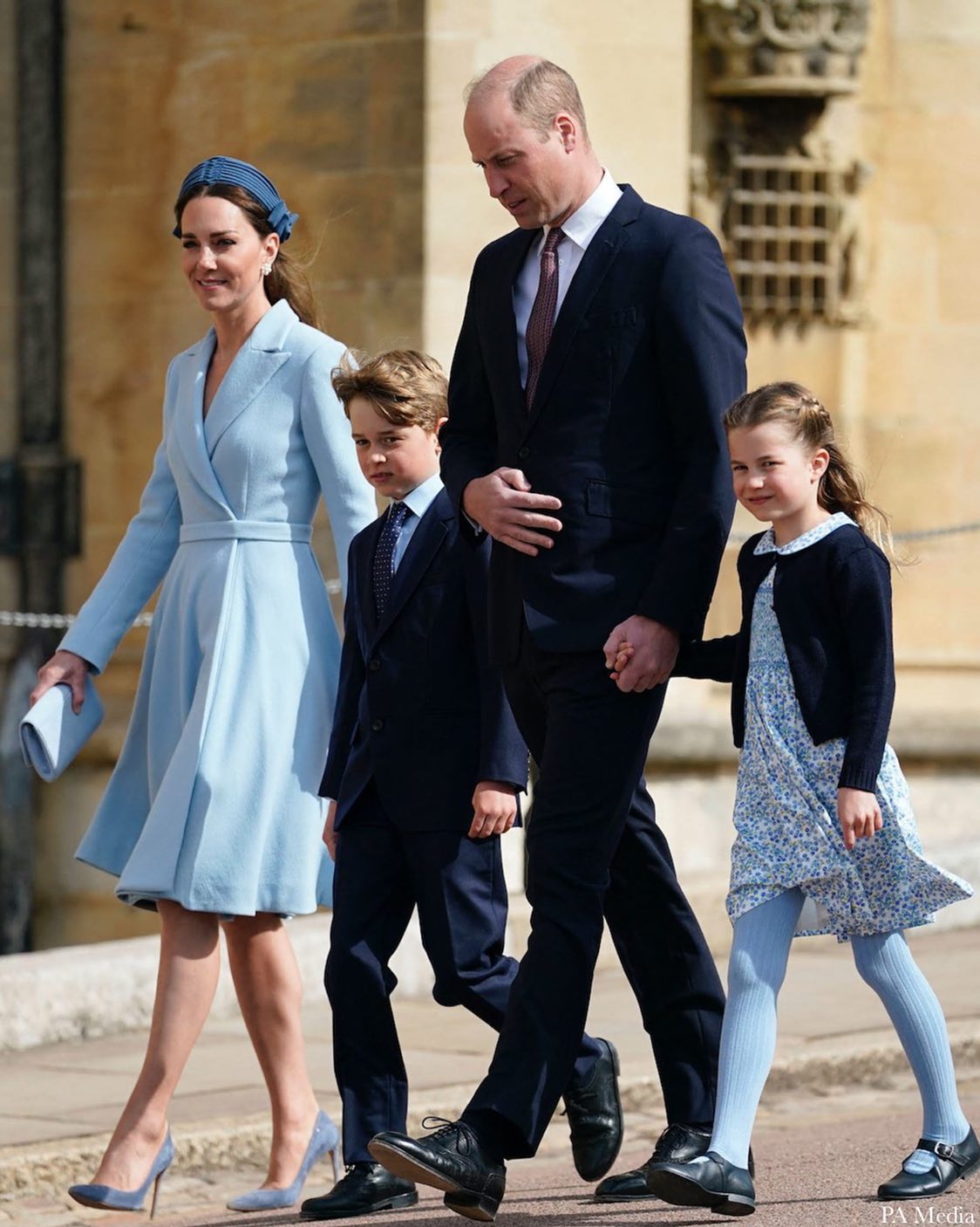 Такие взрослые: старшие дети Кейт Миддлтон и принца Уильяма совершили редкий выход в свет