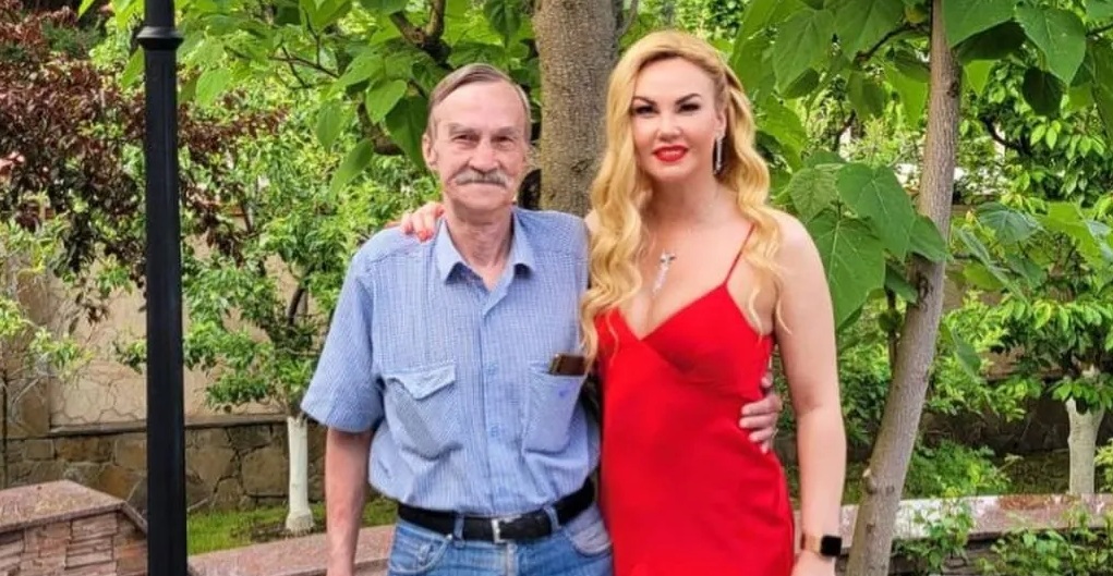 Помогали отвоевывать город!: Камалия показала выживших в Чернигове отца и брата - today.ua