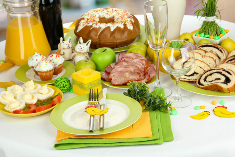 Не тільки паски: Названо шість традиційних страв, які готують на Великдень - today.ua