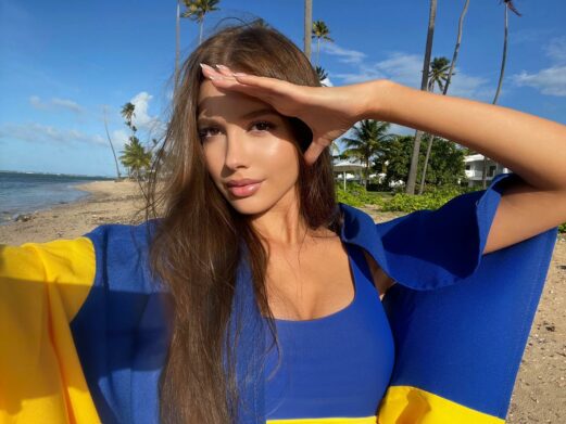 Все это время помогала: “Мисс Украина“ Александра Яремчук за собственные деньги доставляла гуманитарку украинцам - today.ua