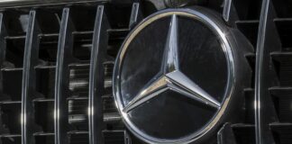 Mercedes відкликає 320 тис. кросоверів через проблеми з гальмами - today.ua